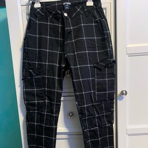 Plaid black and white cargo cuffed pants
